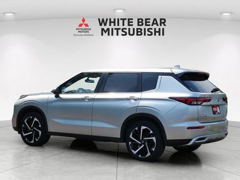 Used 2022 Mitsubishi Outlander SE AWD/4WD image 4