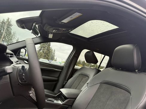 New 2026 Jeep Grand Cherokee Altitude AWD/4WD image 22