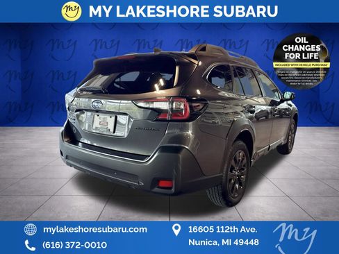 Certified 2025 Subaru Outback Onyx Edition AWD/4WD image 10