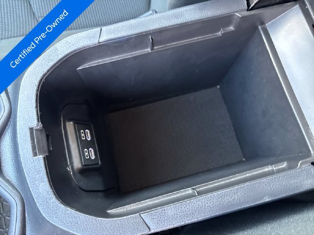 Used 2025 Toyota RAV4 LE FWD image 25
