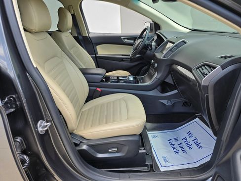Used 2019 Ford Edge SEL w/ Equipment Group 201A AWD/4WD image 24