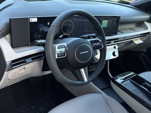 New 2026 Hyundai Tucson Limited image 16