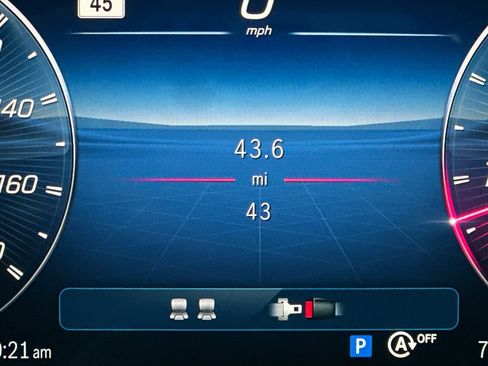 New 2026 Mercedes-Benz CLE 53 AMG 4MATIC Coupe image 35