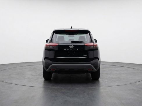 Used 2025 Nissan Rogue SV image 7