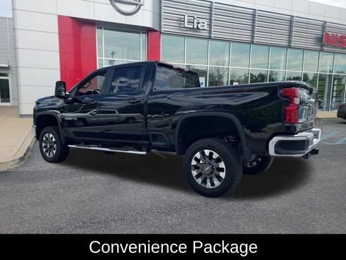 Used 2024 Chevrolet Silverado 3500 LT w/ Convenience Package AWD/4WD image 12
