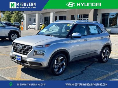 New 2025 Hyundai Venue SEL