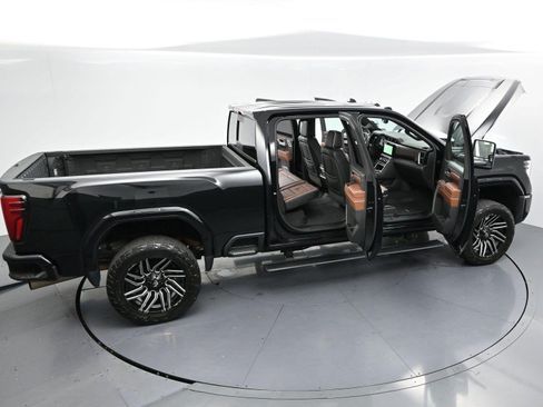 Used 2024 GMC Sierra 2500 Denali Ultimate AWD/4WD image 44