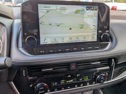 Used 2023 Nissan Rogue SL w/ SL Premium Package image 24