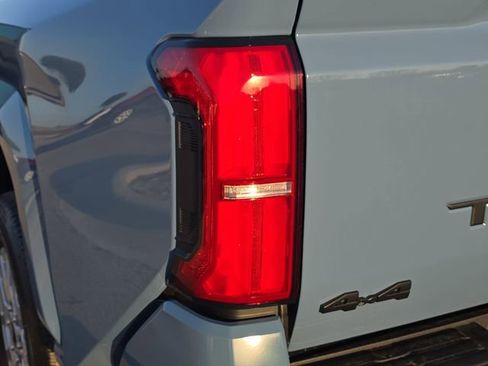 New 2026 Toyota Tacoma SR5 image 33