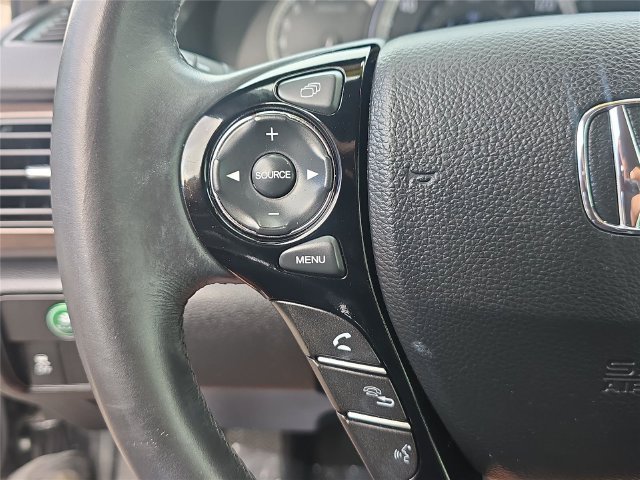 Used 2017 Honda Accord EX-L image 22