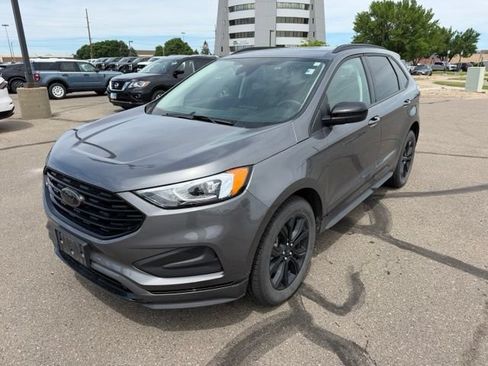 Certified 2024 Ford Edge SE w/ Black Appearance Package AWD/4WD image 6