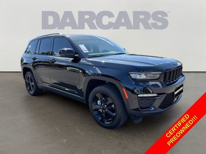 Used 2025 Jeep Grand Cherokee Limited w/ Black Appearance Package