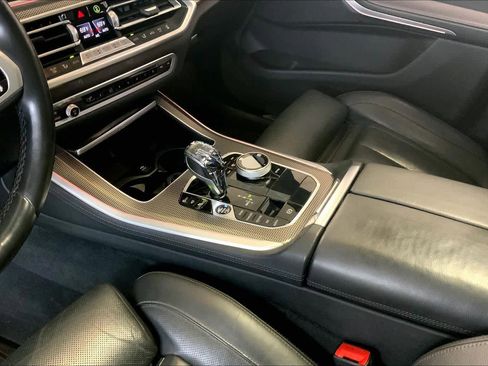Used 2022 BMW X5 xDrive40i w/ M Sport Package image 16