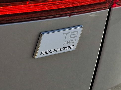 Used 2024 Volvo XC60 T8 Ultimate w/ Protection Package Premier image 29