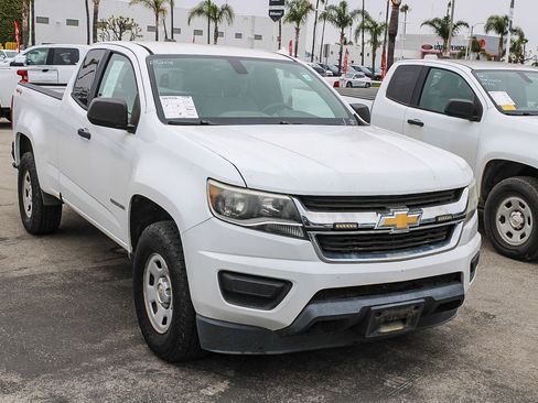 Used 2016 Chevrolet Colorado W/T w/ WT Convenience Package AWD/4WD image 3