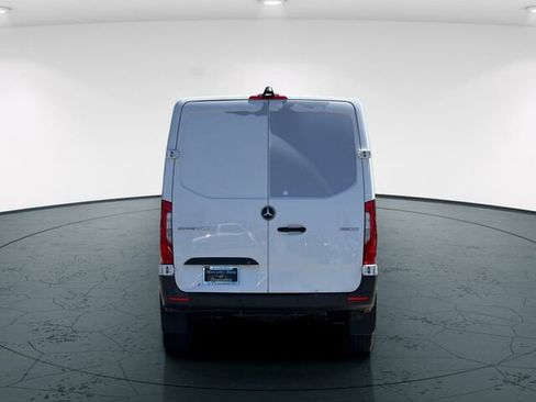 Used 2021 Mercedes-Benz Sprinter 2500 image 6
