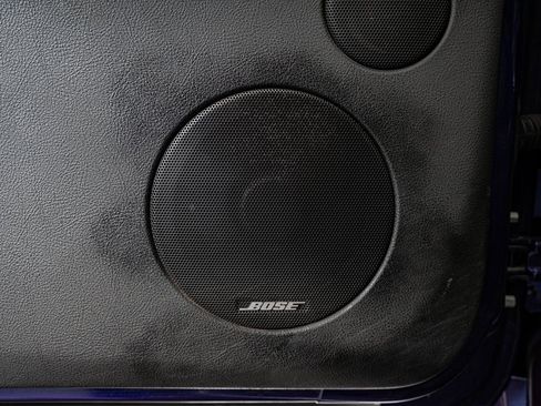 Used 2004 Chevrolet SSR w/ Preferred Equipment Group image 22