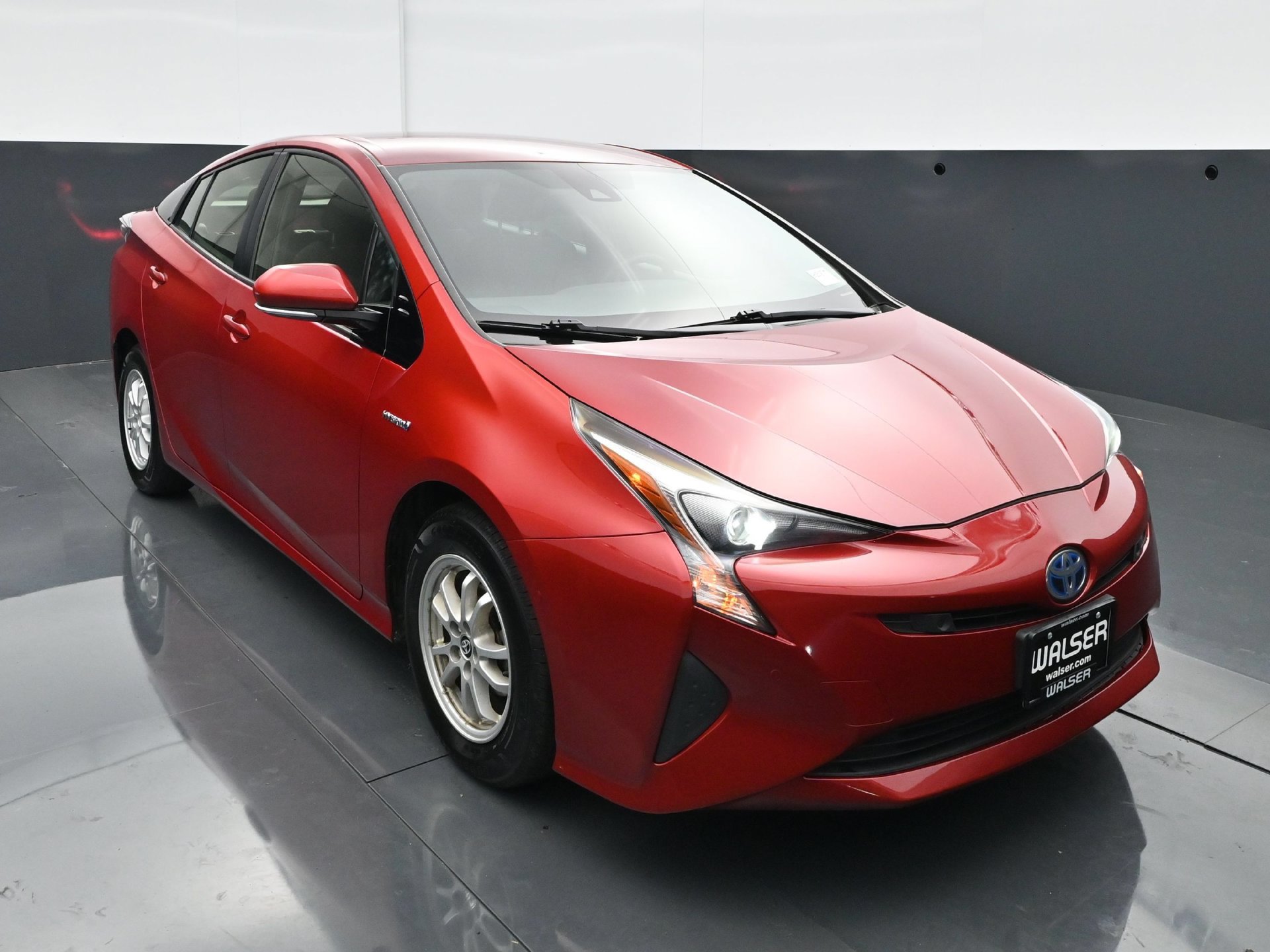 Used 2018 Toyota Prius Two w/ Prius Two Safety Plus Package FWD image 11