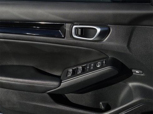 Used 2024 Honda Civic Touring image 28