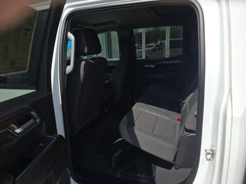 Used 2024 Chevrolet Silverado 1500 LT w/ Safety Package AWD/4WD image 27