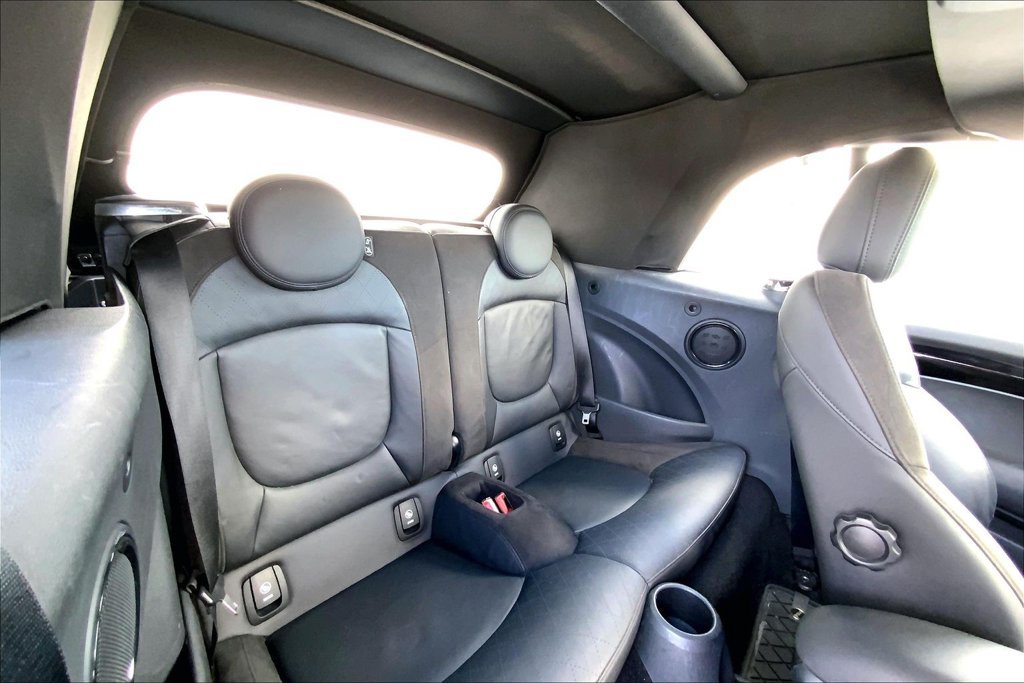 Used 2023 MINI Cooper S w/ Signature Upholstery Package FWD image 27