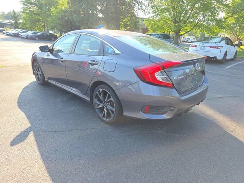 Used 2019 Honda Civic Sport image 5
