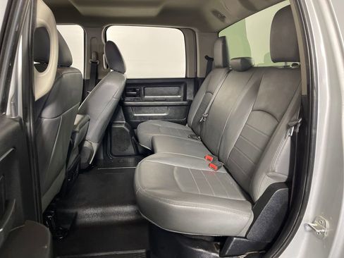 Used 2018 RAM 1500 Tradesman AWD/4WD image 13