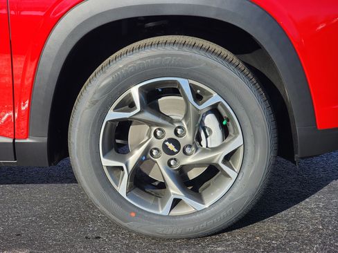 New 2026 Chevrolet Trax LT image 6