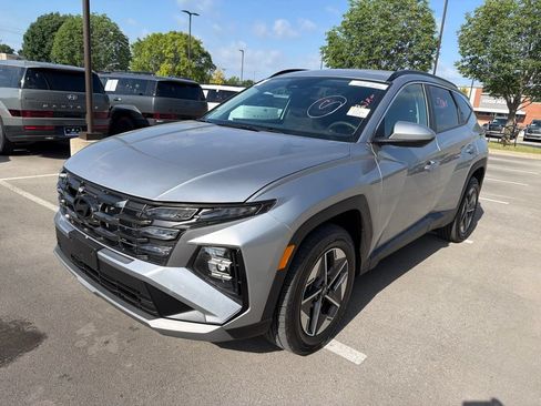 Used 2025 Hyundai Tucson SEL AWD/4WD image 14