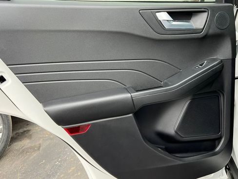 New 2026 Ford Escape Platinum w/ Premium Technology Package image 38