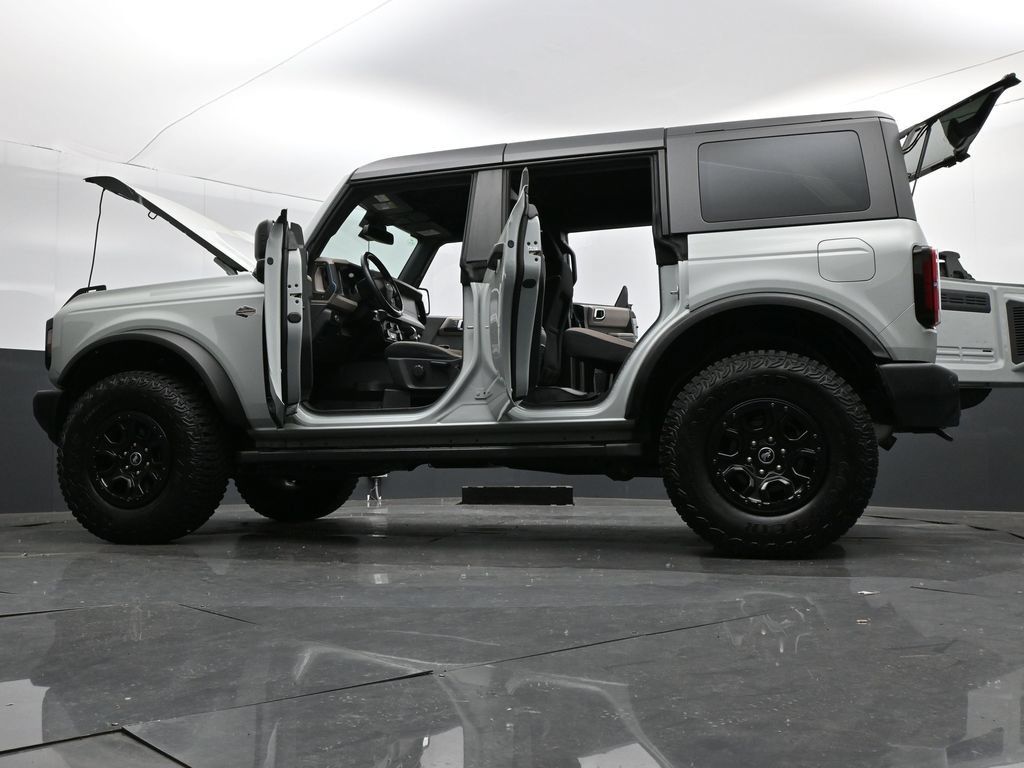 Used 2022 Ford Bronco Wildtrak AWD/4WD image 36