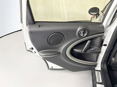 Used 2014 MINI Cooper Countryman FWD image 25