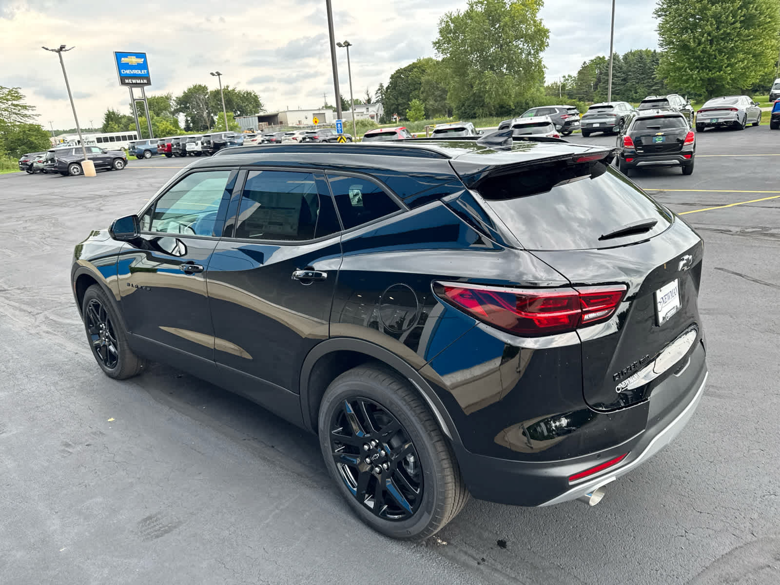 New 2026 Chevrolet Blazer LT w/ Convenience Package AWD/4WD image 9