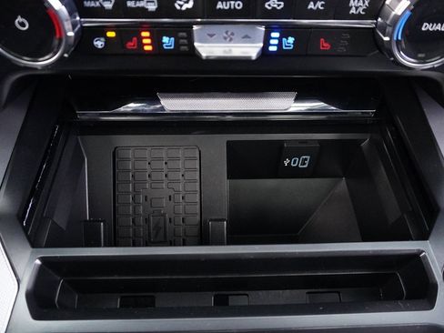 Used 2024 Ford F250 Lariat w/ Lariat Ultimate Package image 67