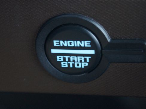 Used 2023 Ford Bronco Outer Banks image 9