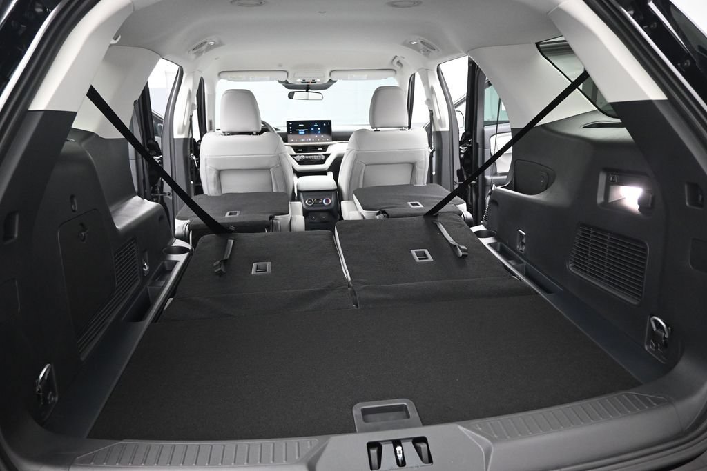 New 2026 Ford Explorer Active w/ Active Comfort Package RWD image 23