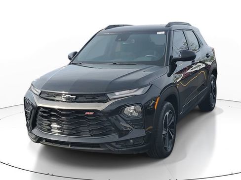 Certified 2021 Chevrolet TrailBlazer RS w/ Convenience Package AWD/4WD image 2