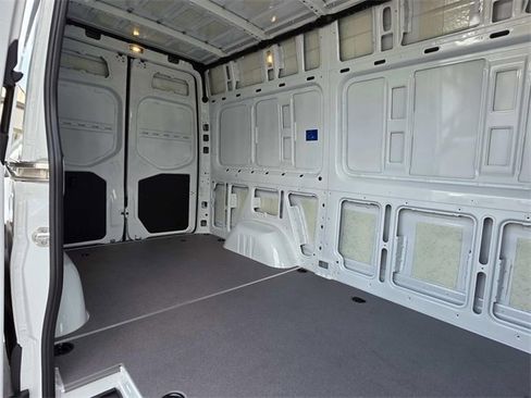 New 2025 Mercedes-Benz Sprinter 2500 image 5