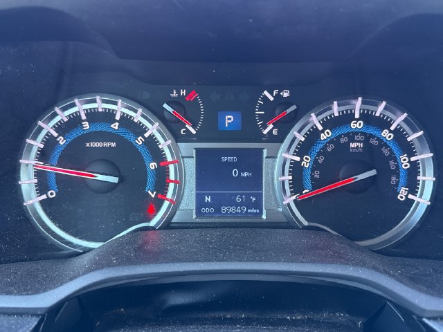 Used 2018 Toyota 4Runner SR5 Premium AWD/4WD image 26