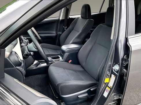 Used 2017 Toyota RAV4 XLE w/ Plus Special Value Package FWD image 19
