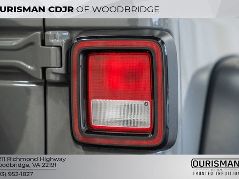 Used 2021 Jeep Wrangler Unlimited Sport AWD/4WD image 6