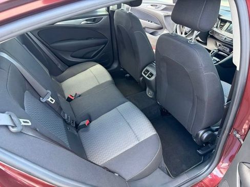 Used 2019 Buick Regal Preferred FWD image 23