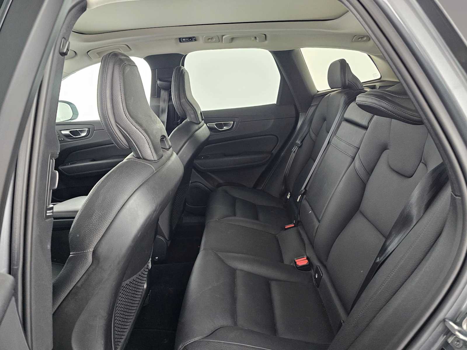 Used 2020 Volvo XC60 T5 Inscription FWD image 16