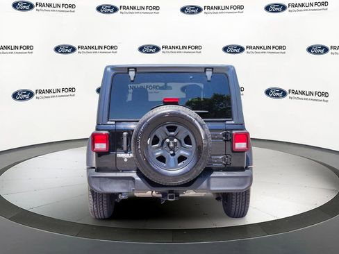 Used 2022 Jeep Wrangler Unlimited Sport AWD/4WD image 4
