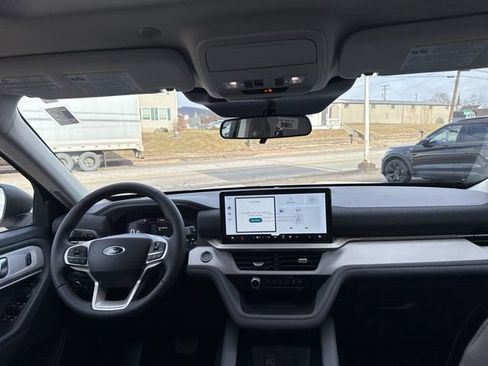 New 2026 Ford Explorer Active w/ Active Comfort Package AWD/4WD image 36