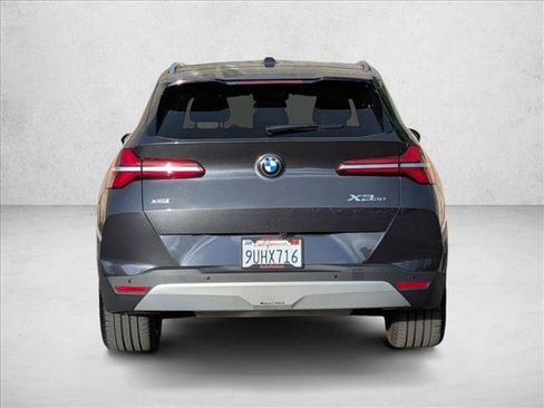 Used 2025 BMW X3 xDrive30i w/ Premium Package image 7