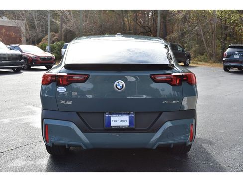 Used 2025 BMW X2 xDrive28i w/ Convenience Package image 4