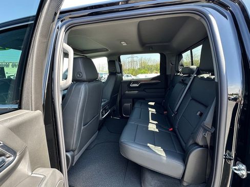 Used 2025 GMC Sierra 1500 Denali w/ Denali Reserve Package AWD/4WD image 18