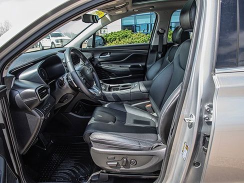 Used 2023 Hyundai Santa Fe Limited image 16
