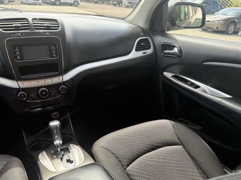 Used 2018 Dodge Journey SE w/ Connectivity Group image 13